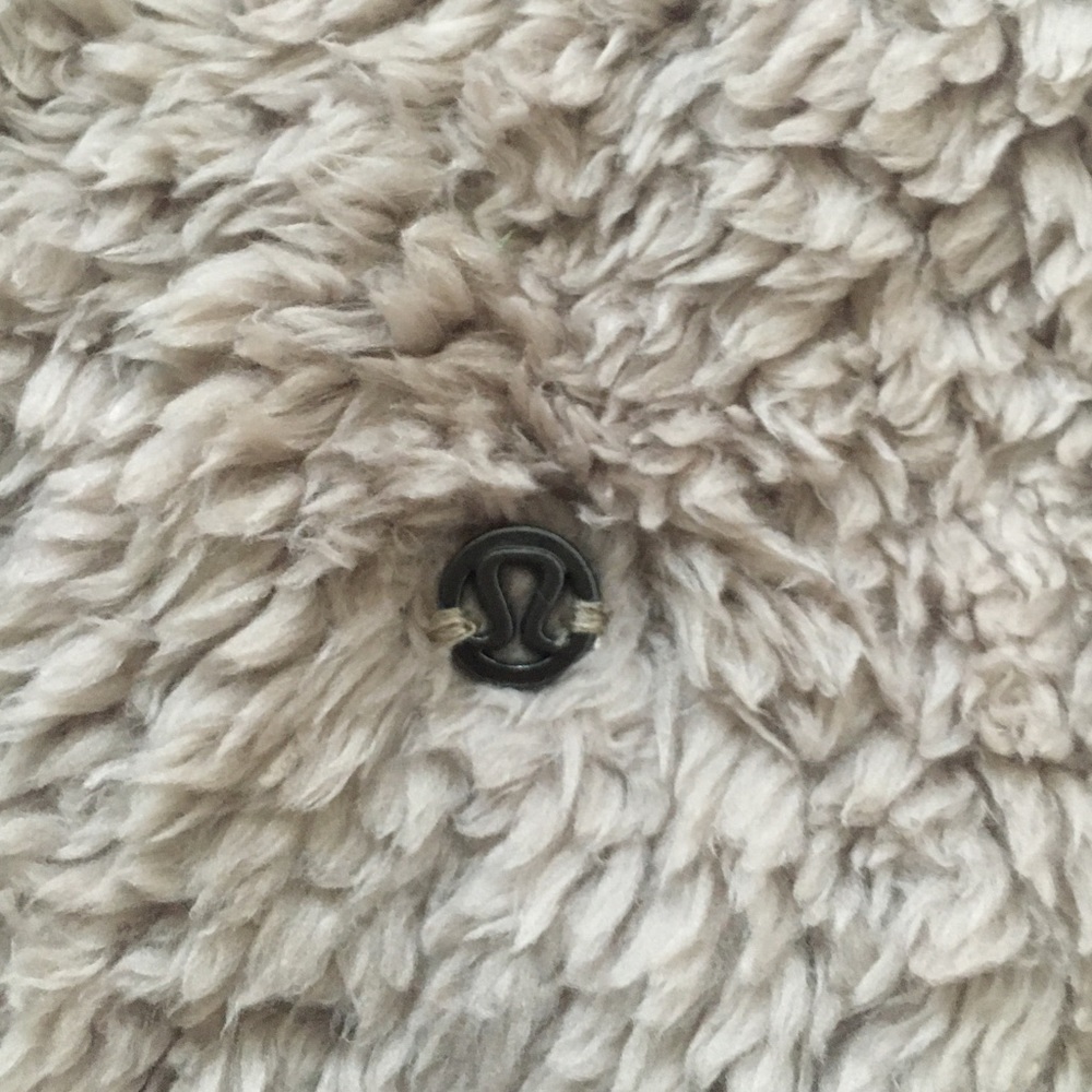 Lululemon Oh So Sherpa Half Zip - Picture 4 of 4
